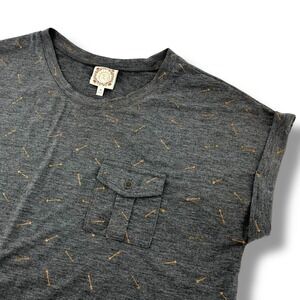Women's Medium Tru Self Charcoal Space Dye Arrow Rolled Sleeve Pocket Tee